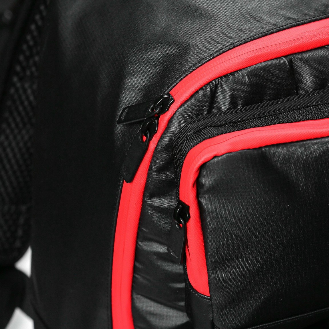 Balo thời trang ADlDAS Classic Boxes Backpack chất liệu Nylon chống nước