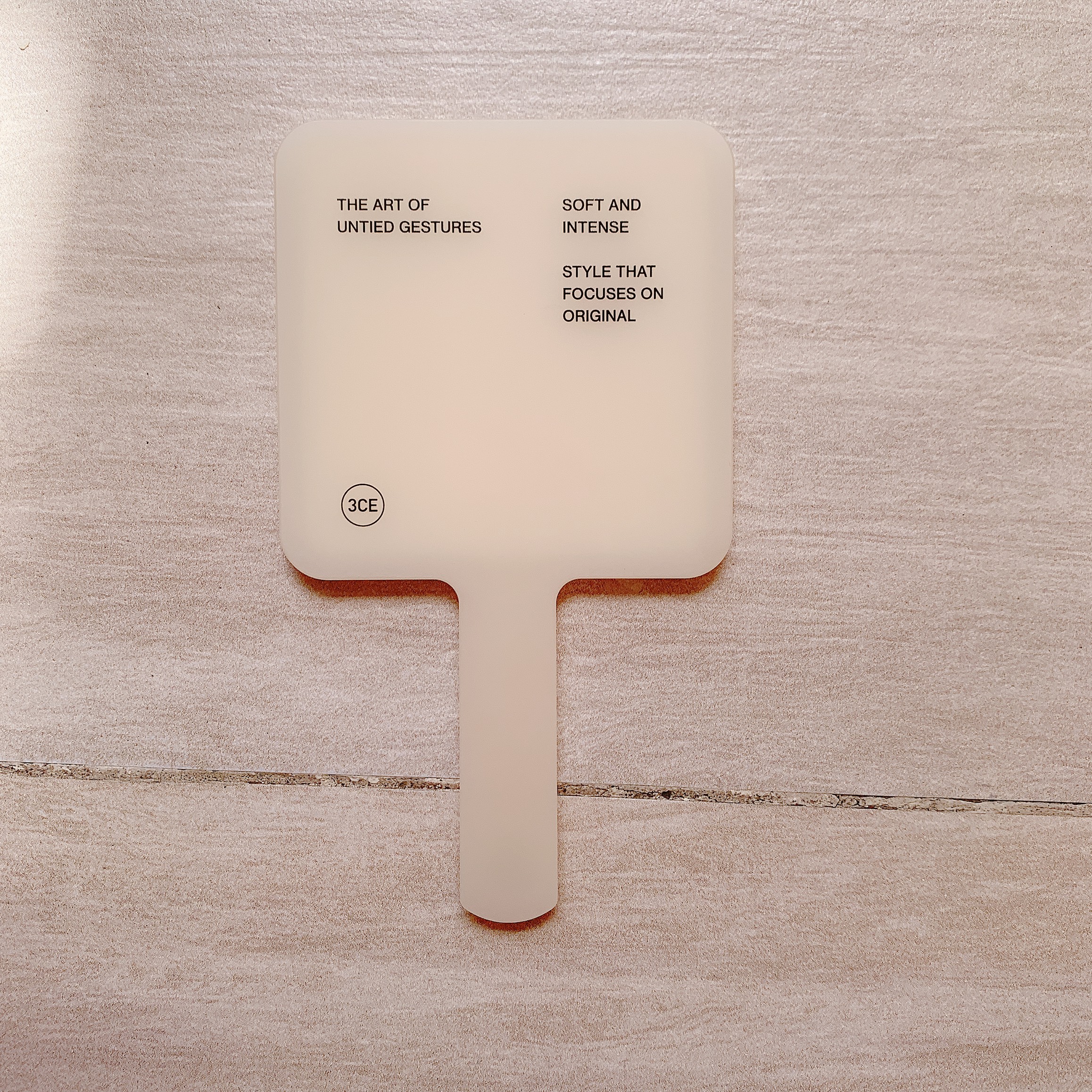 [MY MOVES] Gương Trang Điểm 3ce Square Mini Hand Mirror Off Beige (Phiên Bản Giới Hạn)