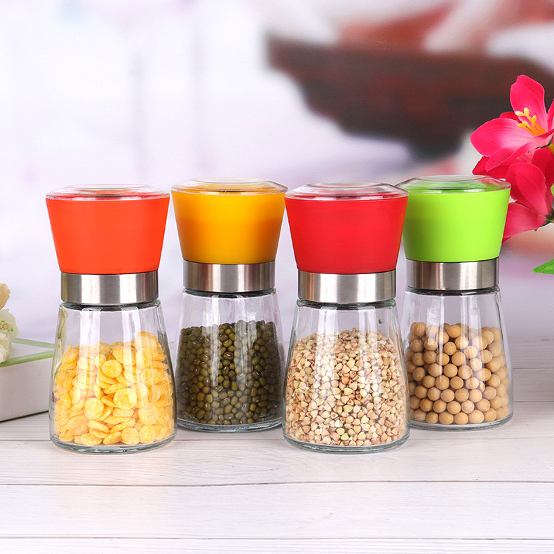 Dụng cụ xay tiêu cầm tay tiện dụng