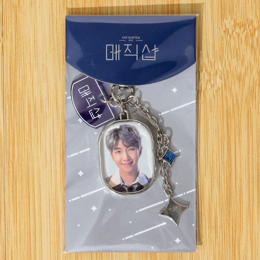 BTS South Korea FM official key chain around the student gift.