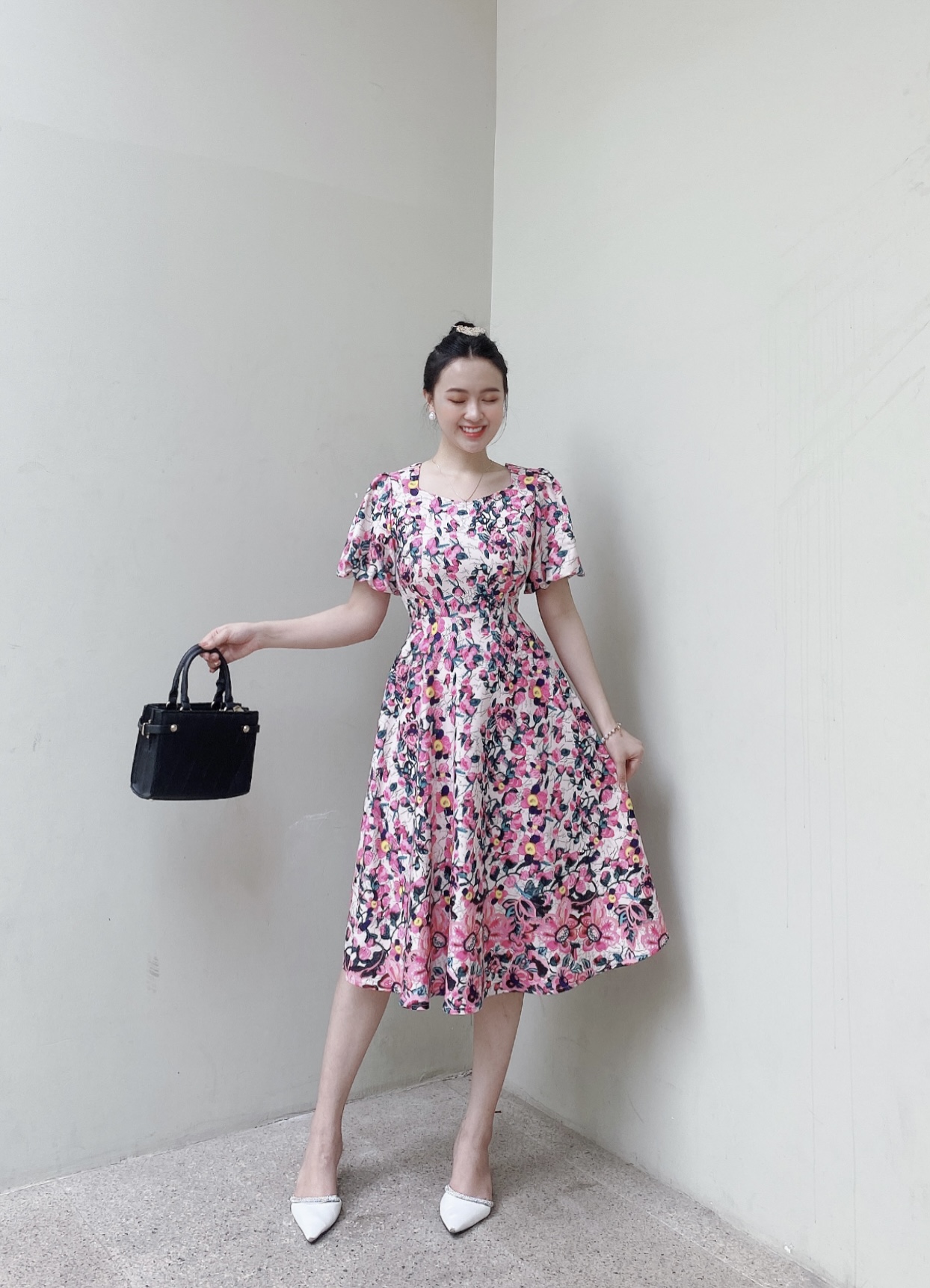 Đầm xòe hoa hồng tiểu thư tay bồng-d01