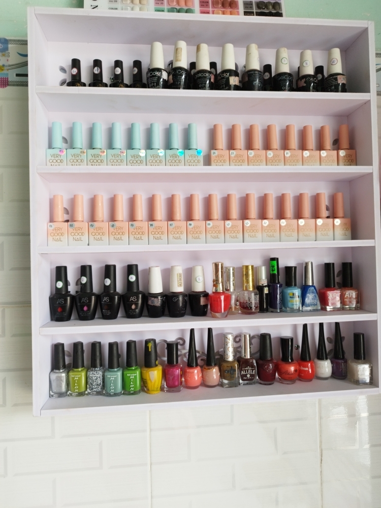 kệ để sơn móng tay làm nail nhiều kích thước