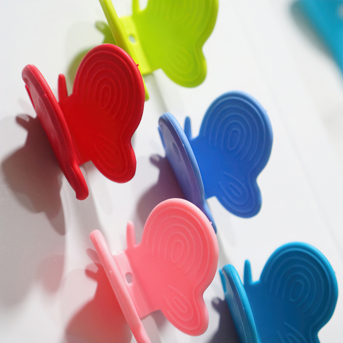 Kẹp bát đĩa bằng nồi silicone hình cánh bướm chống trượt & cách nhiệt GA625