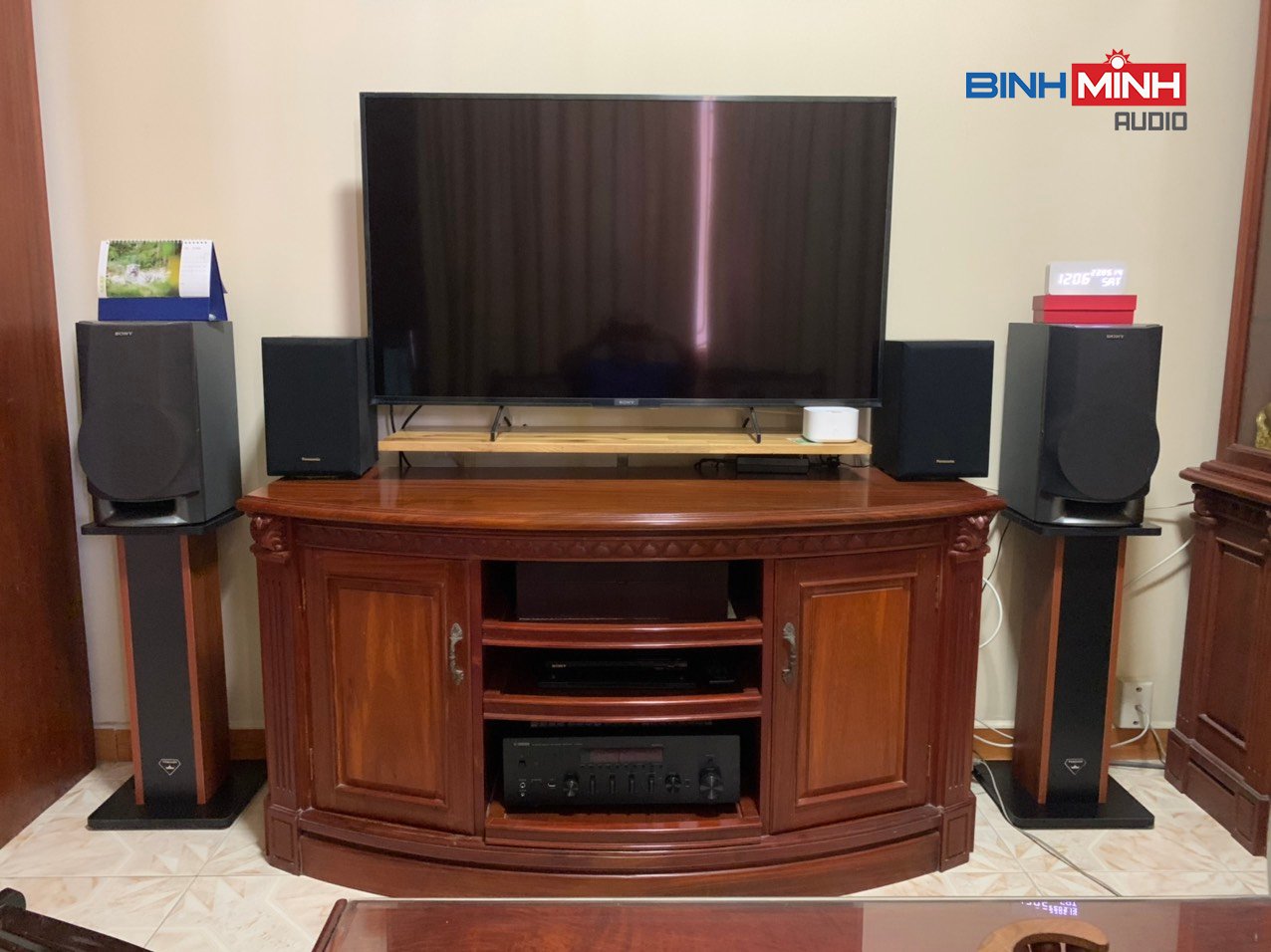 Chân loa karaoke Venza BM 65
