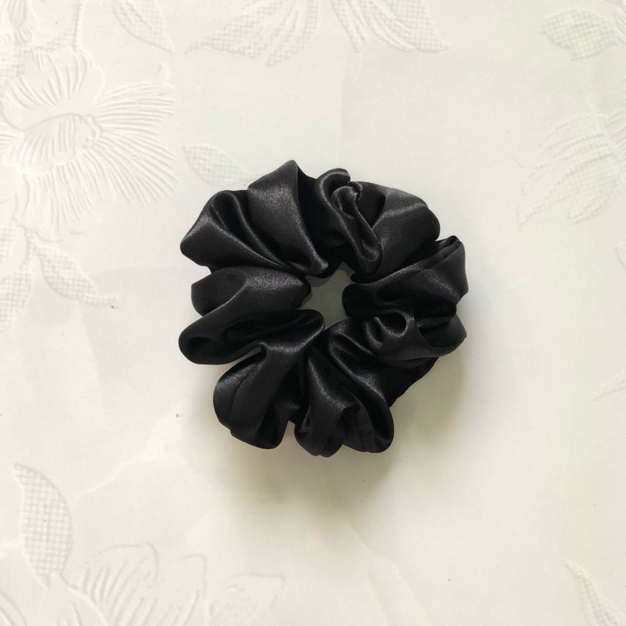[FREESHIP + HOÀN TIỀN 50K] [ HOT ] Cột Tóc Scrunchies Trơn Phi Bóng Dễ Thương Hot Trend PKG0010