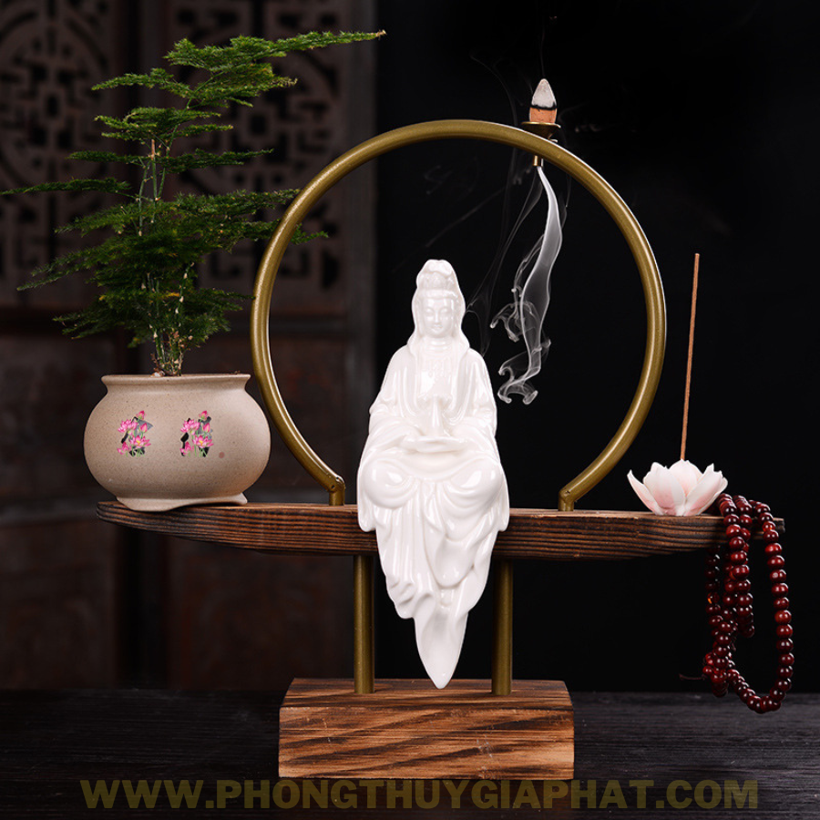 Thác khói trầm hương tượng phật quan âm
