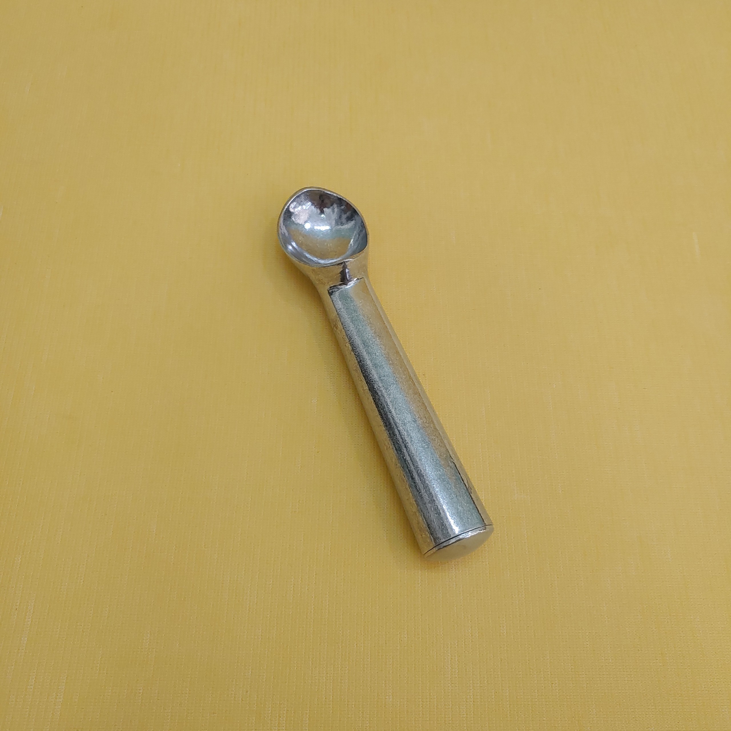 Muỗng múc kem - dụng cụ múc kem