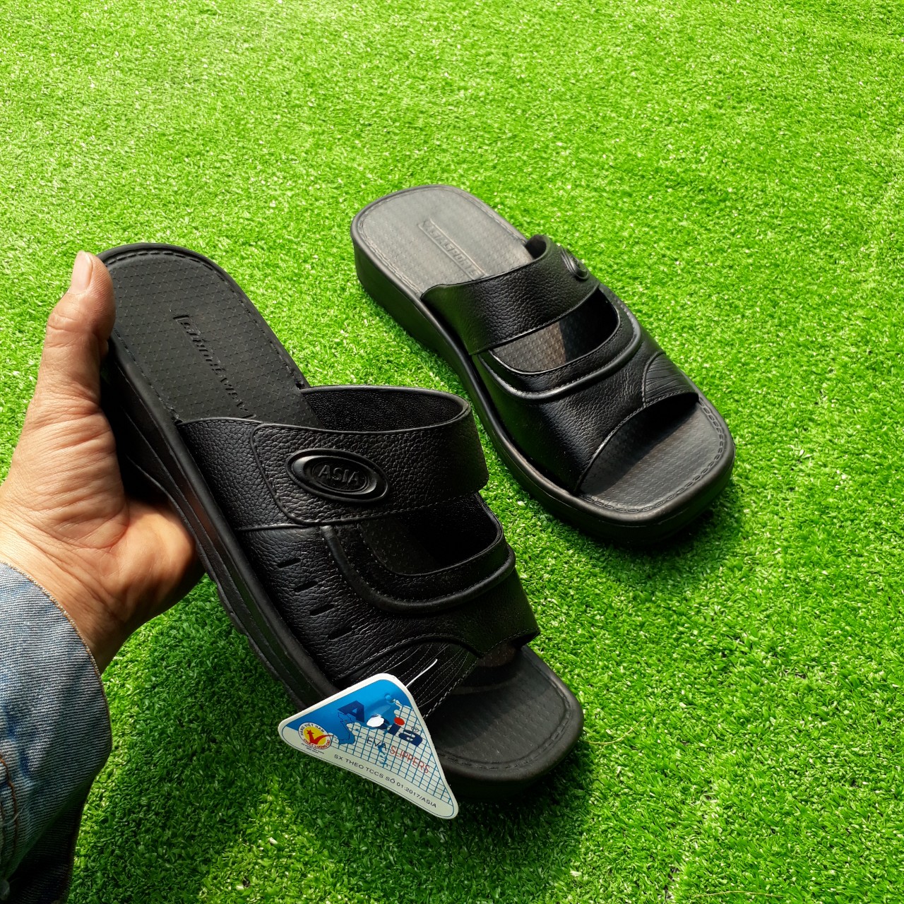 Asia Men's Sandals Are Super Light and Super Durable