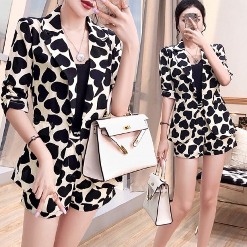 Set bộ vest short ba món hoạ tiết trái tim cao cấp - glady g30 - bộ vest ba món năng động, cá tính, chất vải kaki lụa nhập