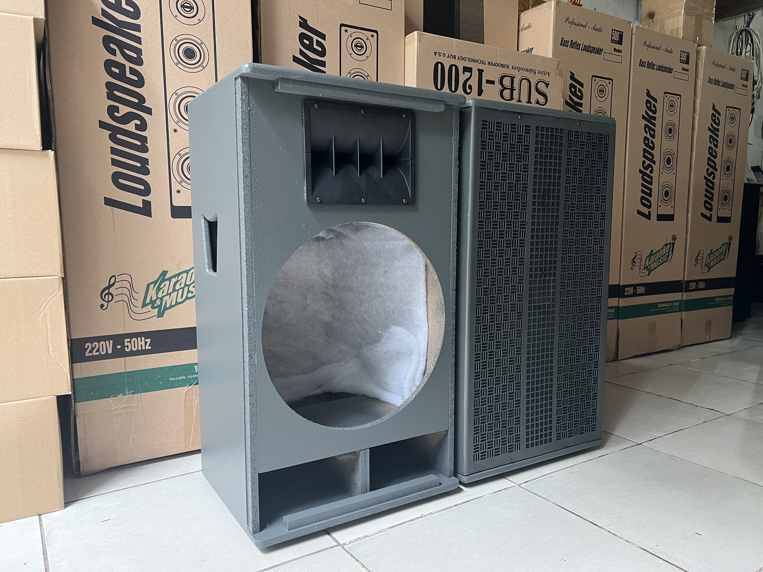 Vỏ thùng loa 4 tấc họng Array