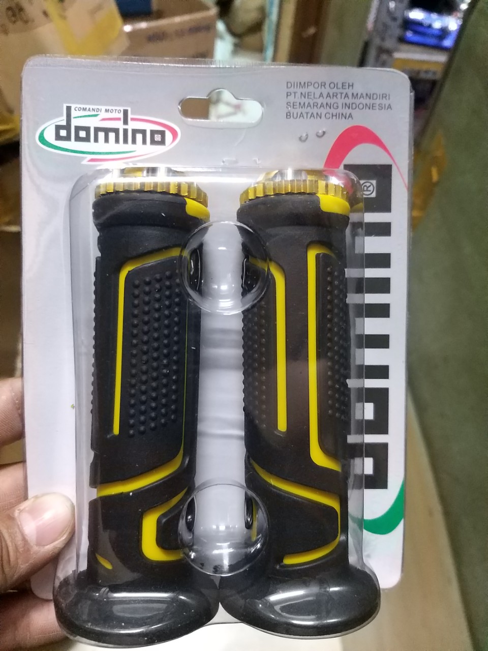 BAO TAY DOMINO SỌC GÙ