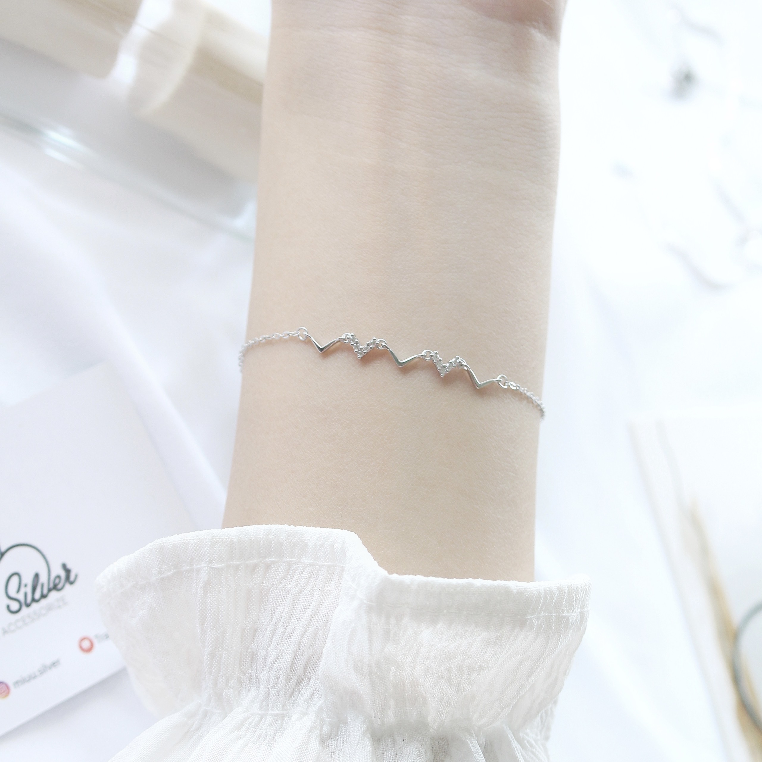 Vòng tay bạc Miuu Silver, lắc tay nữ Zigzac Bracelet