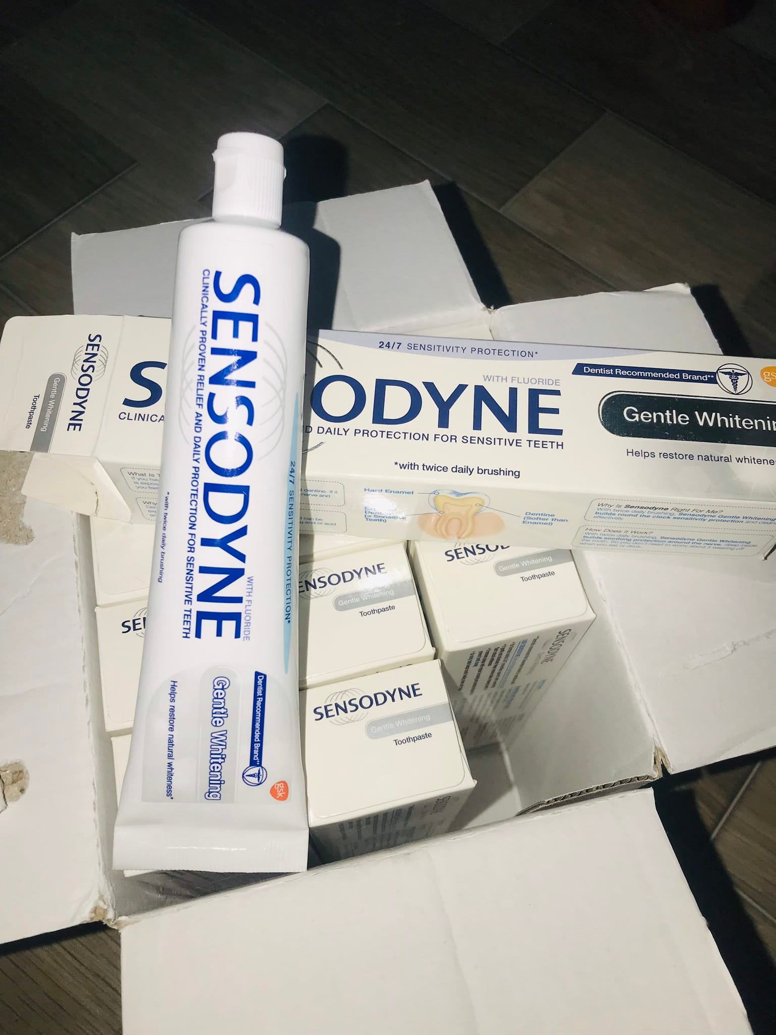 Kem đánh răng SENSODYNE Thái Lan tuýp 100gr