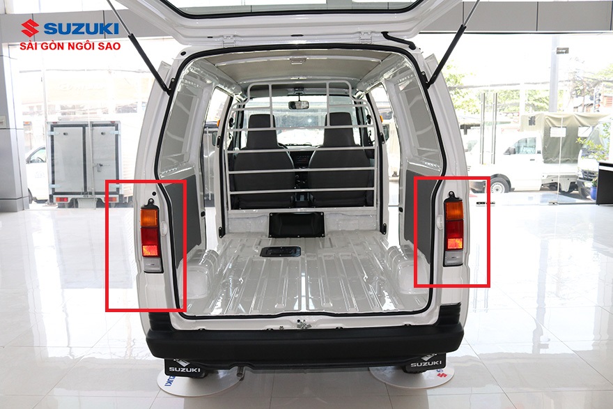 Đèn hậu suzuki carry 7 chỗ ( su cóc )