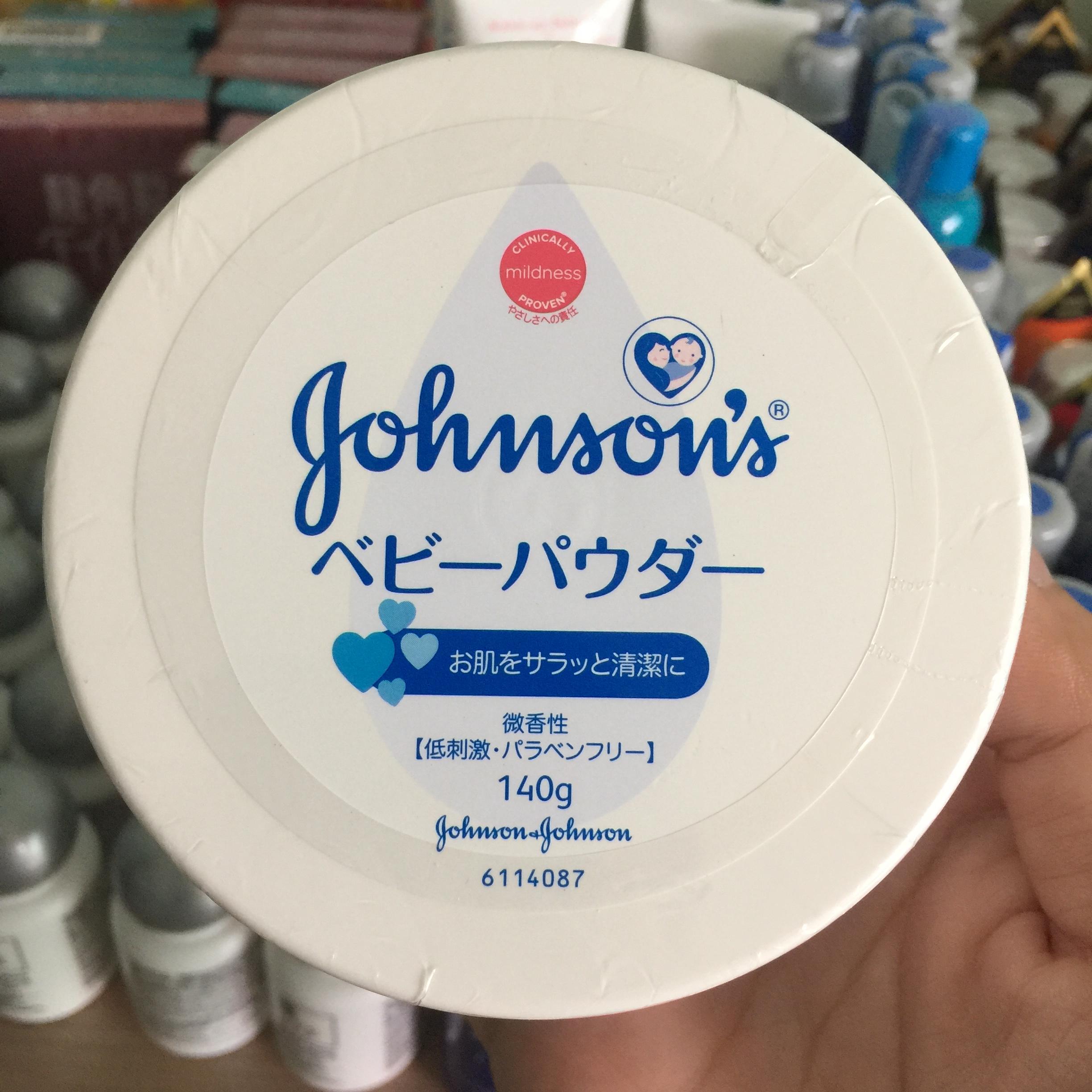 Johnson's Baby Powder 140g. แป้งจอห์นสันญี่ปุ่น แป้งฝุ่นเนื้อสีขาว(3