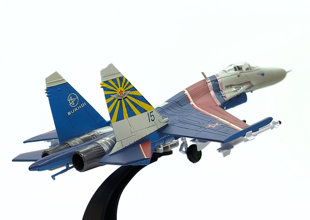 Mô hình máy bay SU35 tỷ lệ 1/100