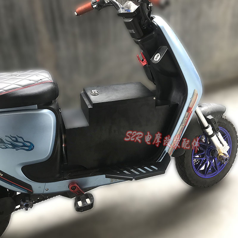 Suitable for electric vehicle Sundiro Honda S07 refitting middle box,  large-capacity front storage middle box without