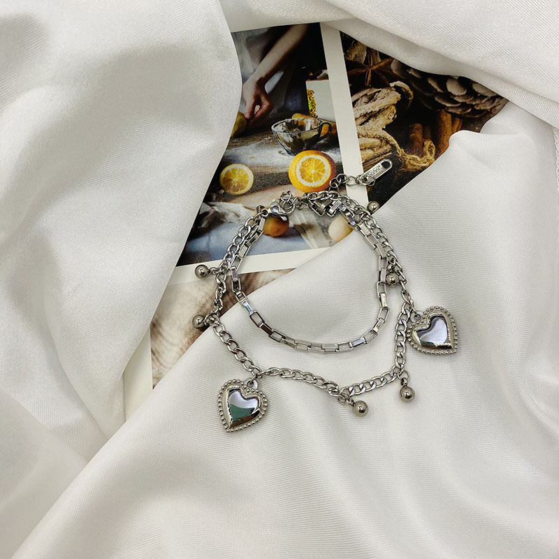 Retro%2018K%20Gold%20Metal%20Plated%20Titanium%20Steel%20Double%20Heart%20Bracelets%20Hypoallergenic%20Fashion%20Jewelry%20Accessories%20Gifts%20for%20Gf%20-%20Image%206