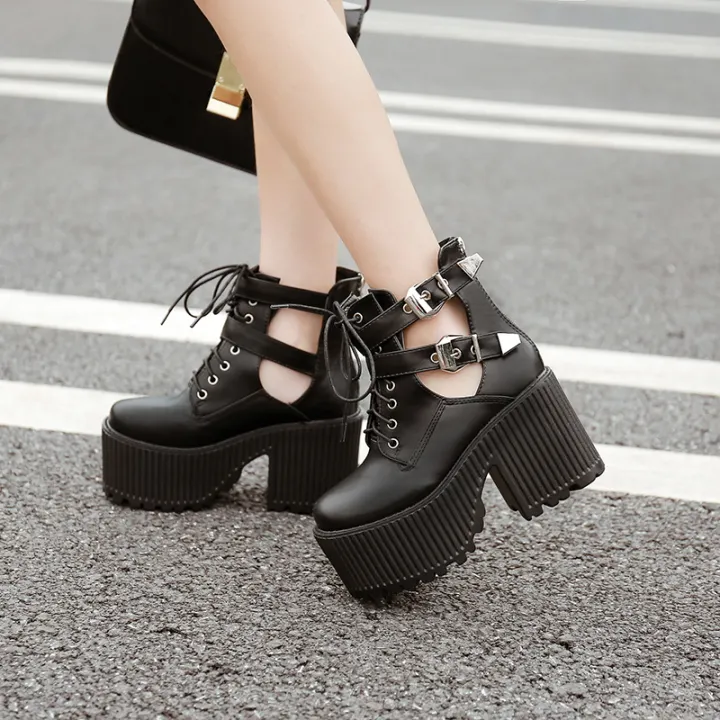 trendy platform heels