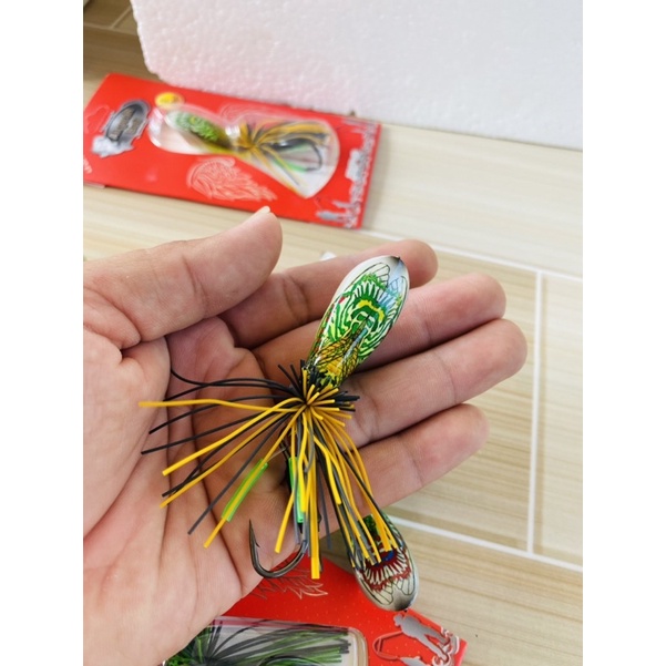 nhái lắc Bug armando