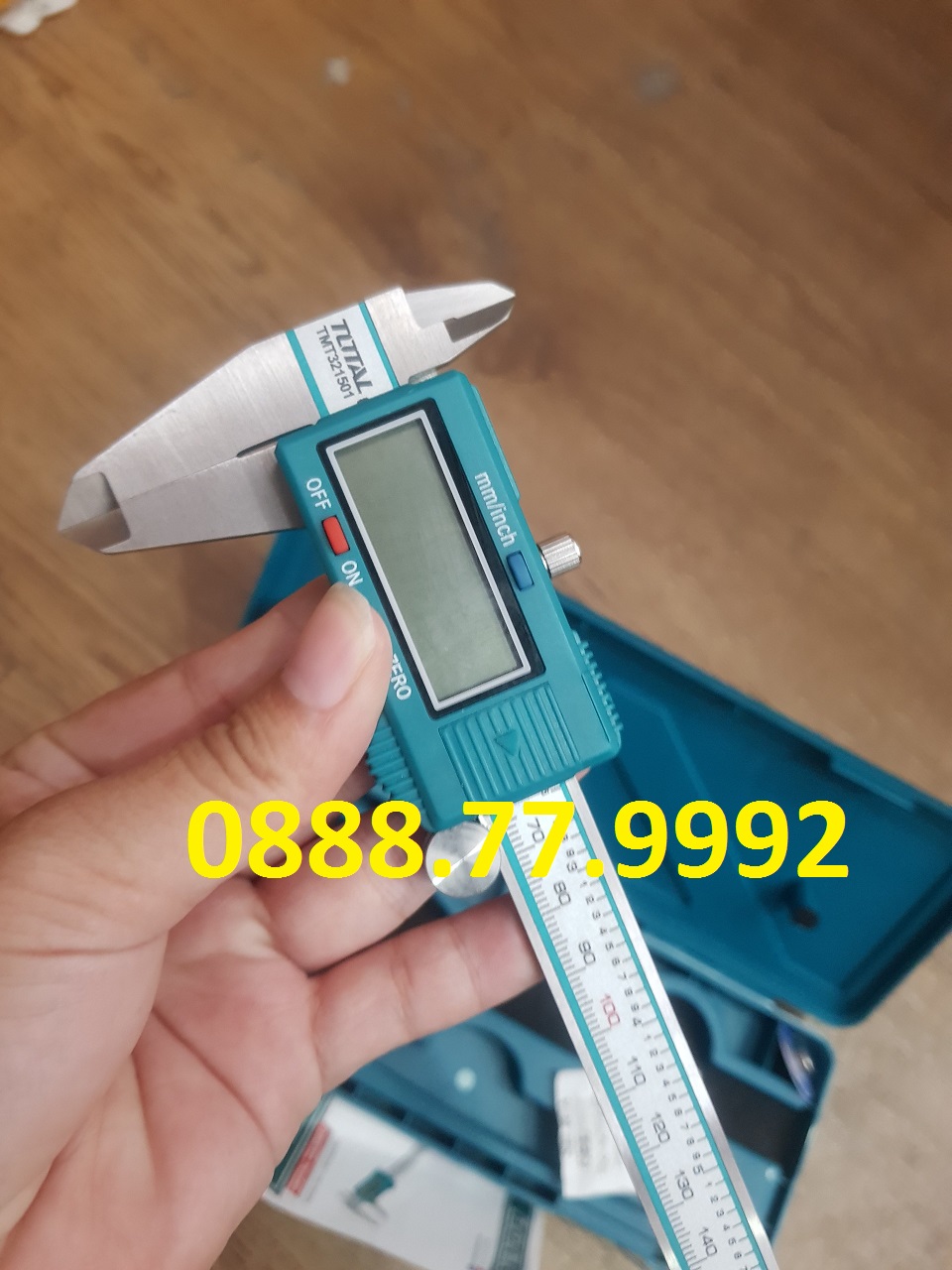 THƯỚC CẶP ĐIỆN TỬ TOTAL TMT321501