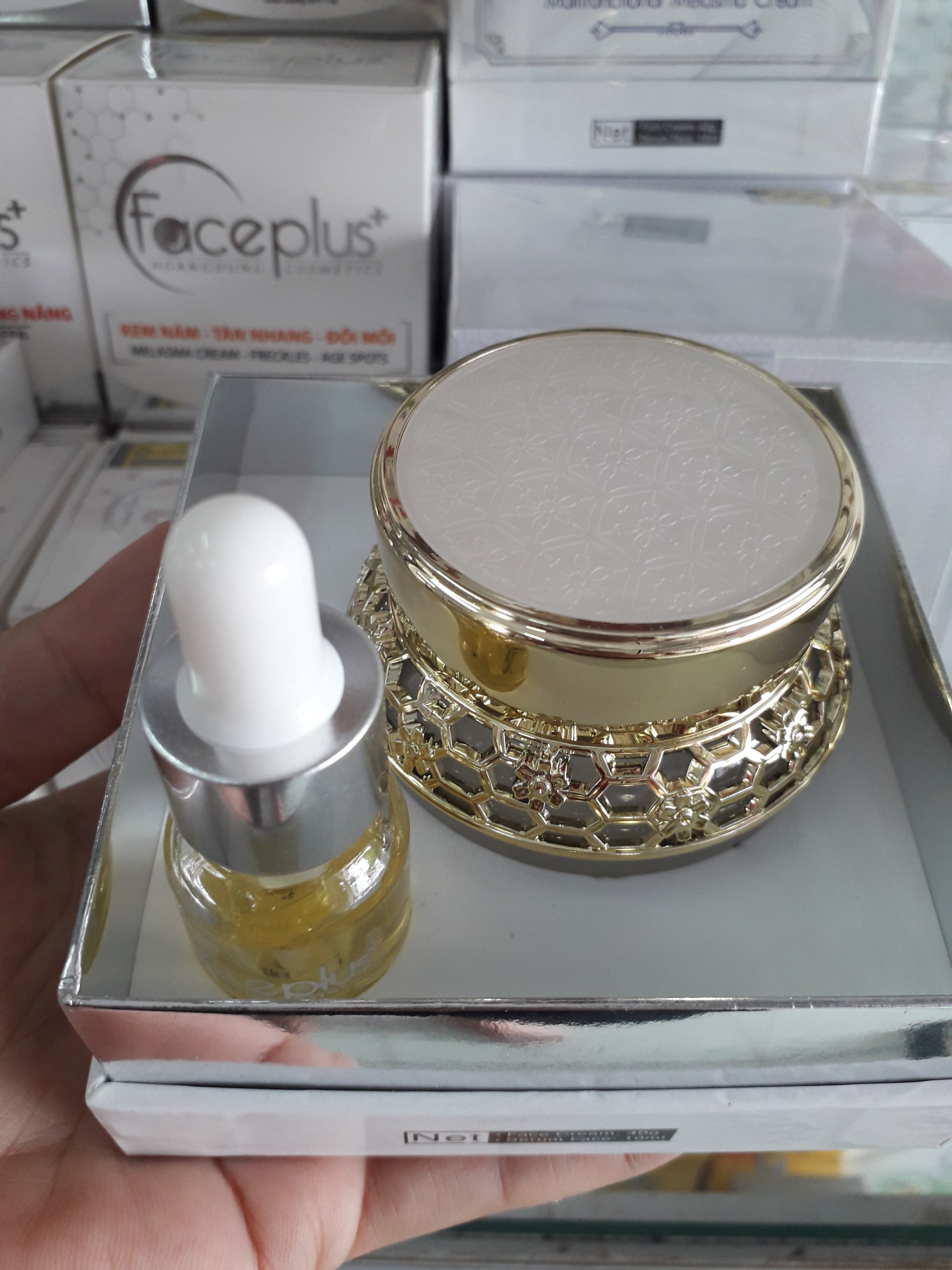Kem đa chức năng FACE PLUS net 40g (tặng serum 10ml cùng loại)