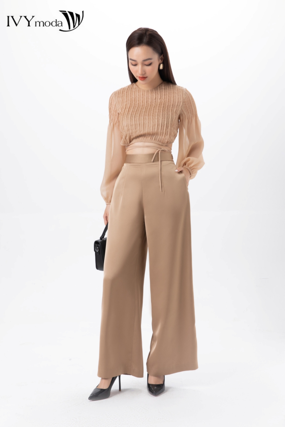 [CHỈ 15.1 - MUA 3 GIẢM THÊM 15%] Áo croptop nhấn dây IVY moda MS 17B9264