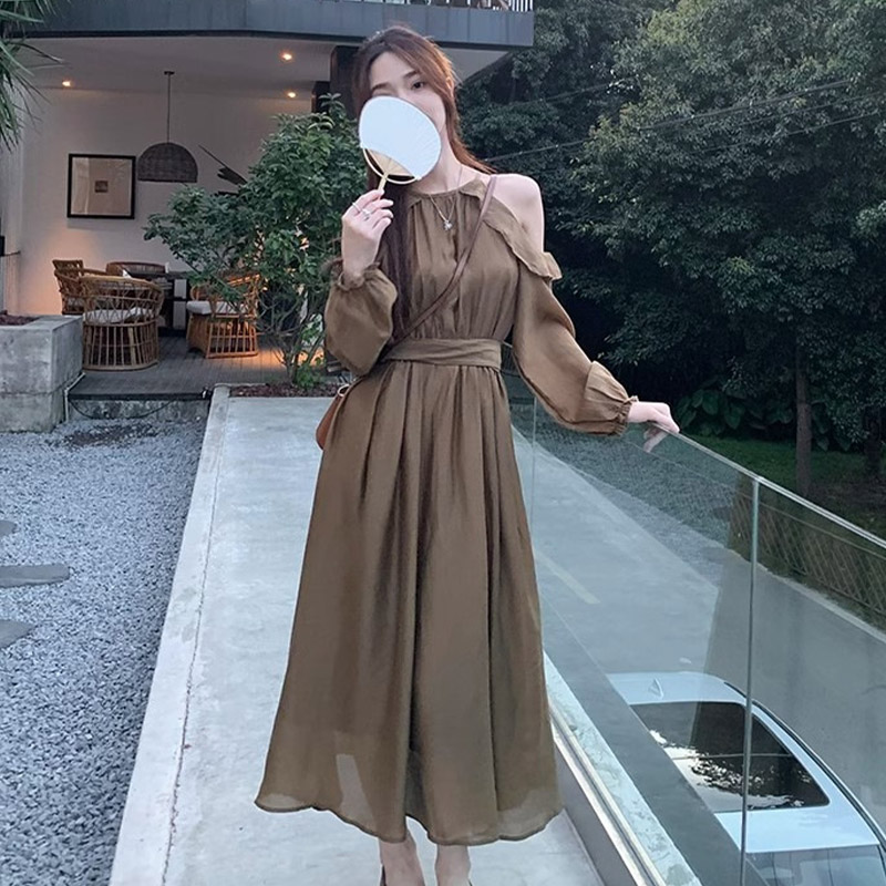 Đầm Dài Tay Hở Vai Nữ ief