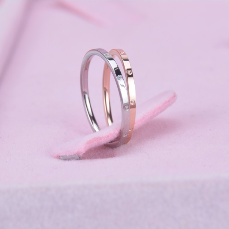 Nhẫn siêu mỏng titan không đen không rỉ