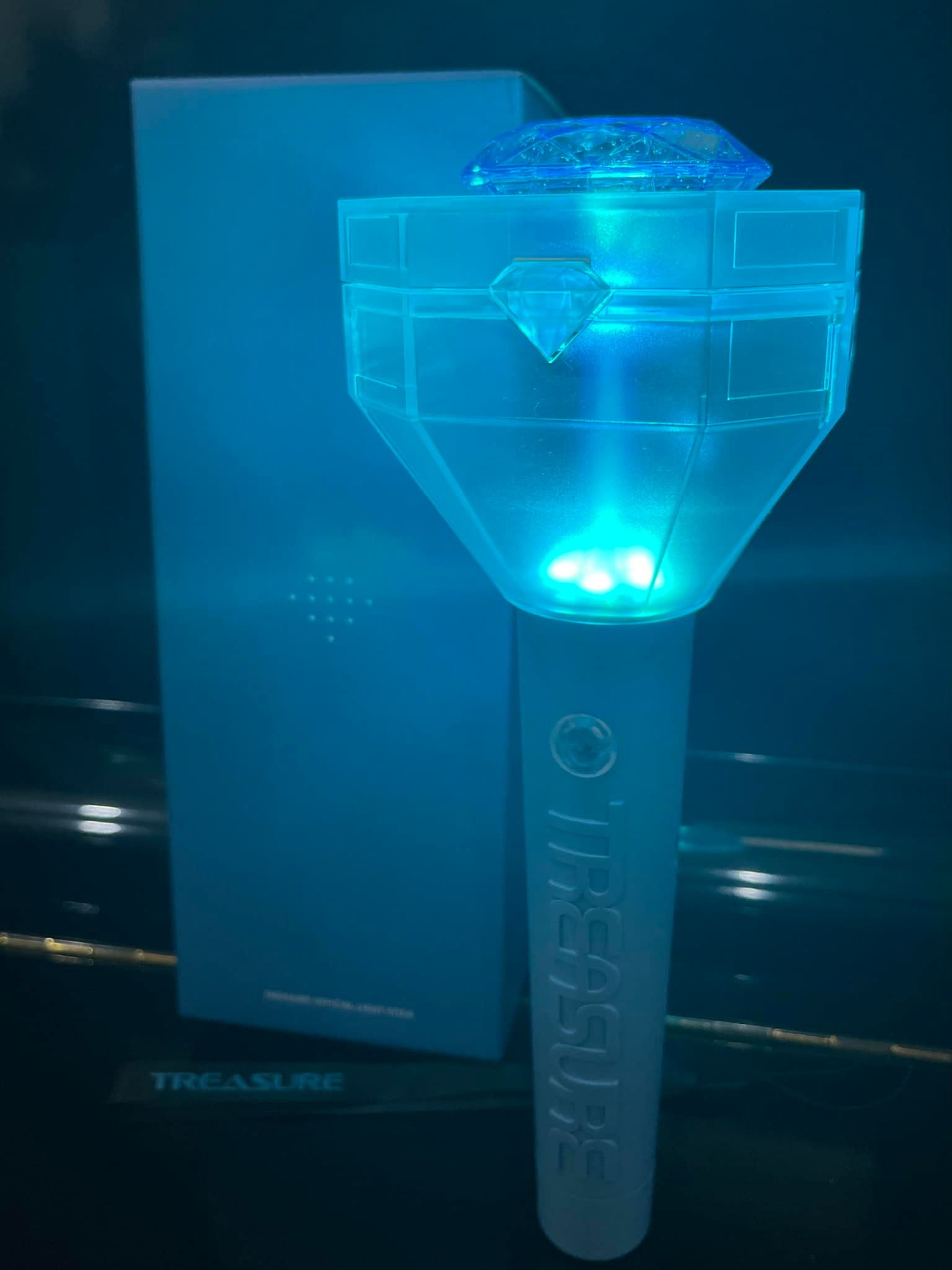 TREASURE LIGHTSTICK TEULIGHT - Đèn cổ vũ chính hãng