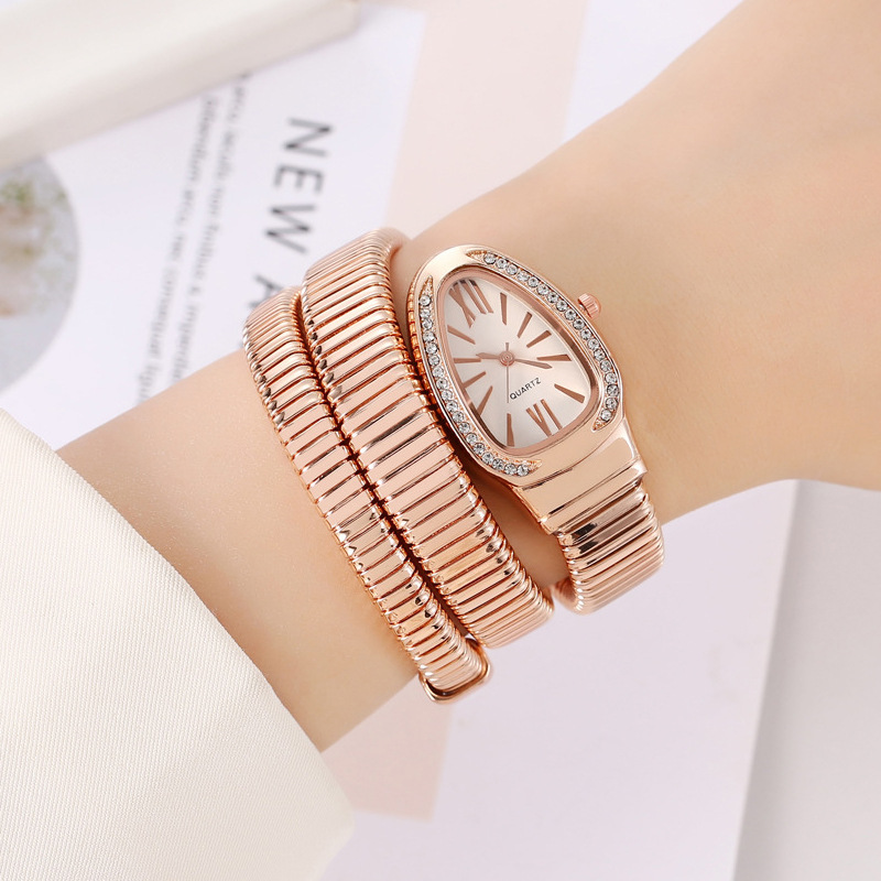 Stylish%20Diamond-Encrusted%20Roman%20Style%20Serpentine%20Diamond%20Bracelet%20Watch%20for%20Women%20-%20Versatile%20Commute%20and%20Personalized%20Fashion%20Timepiece%20-%20Image%203