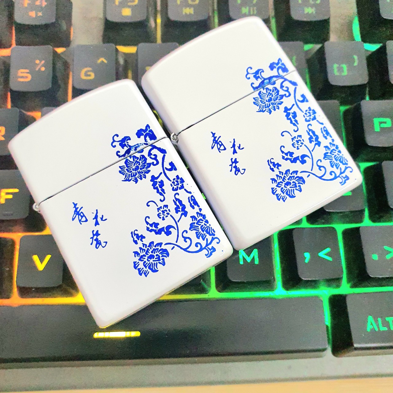 Zippo White Roman blue torch (with Wick)