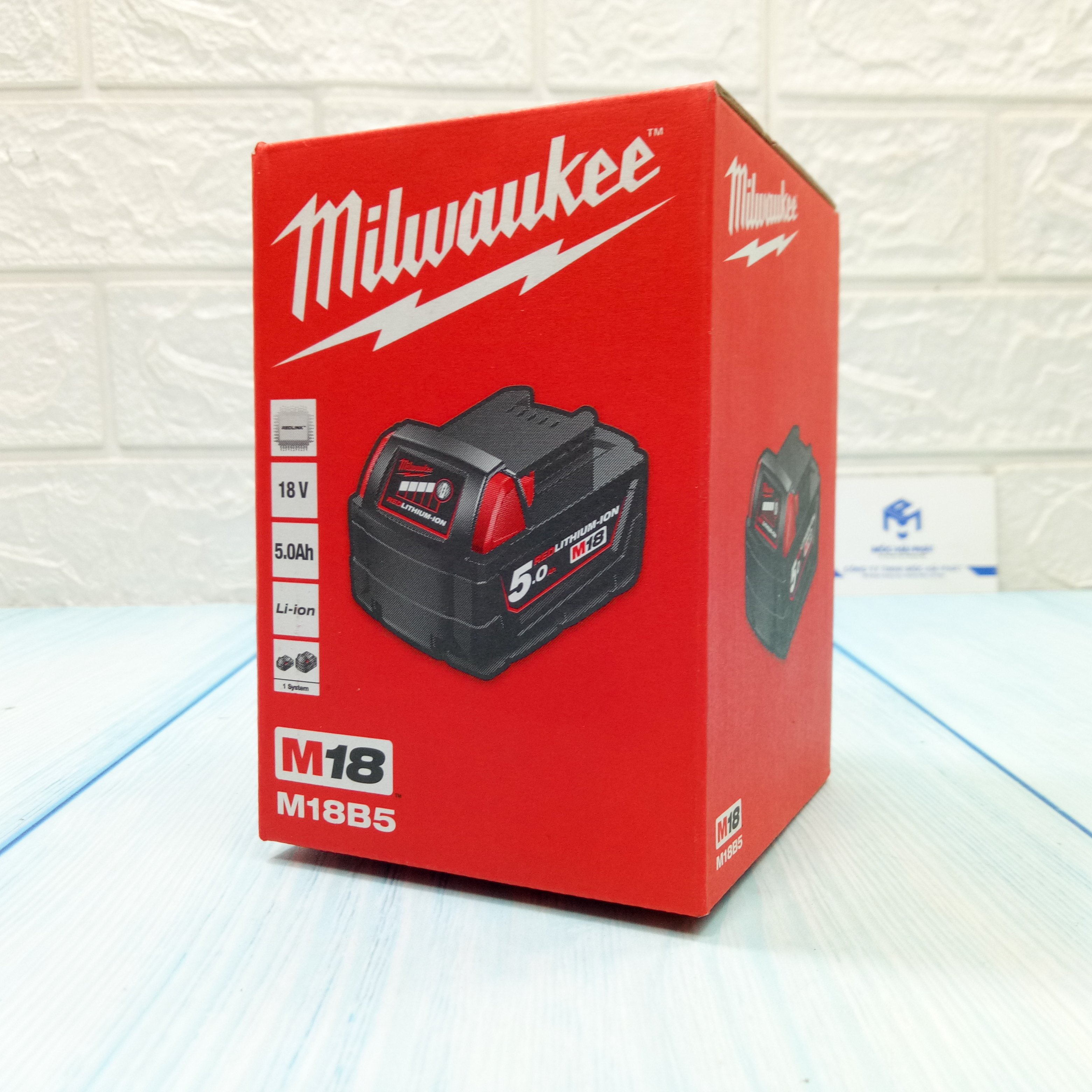 Pin M18 2.0Ah Milwaukee M18B2 Chính Hãng
