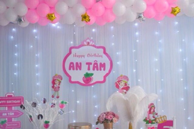 Bảng treo sinh nhật thiết kế theo tên bé