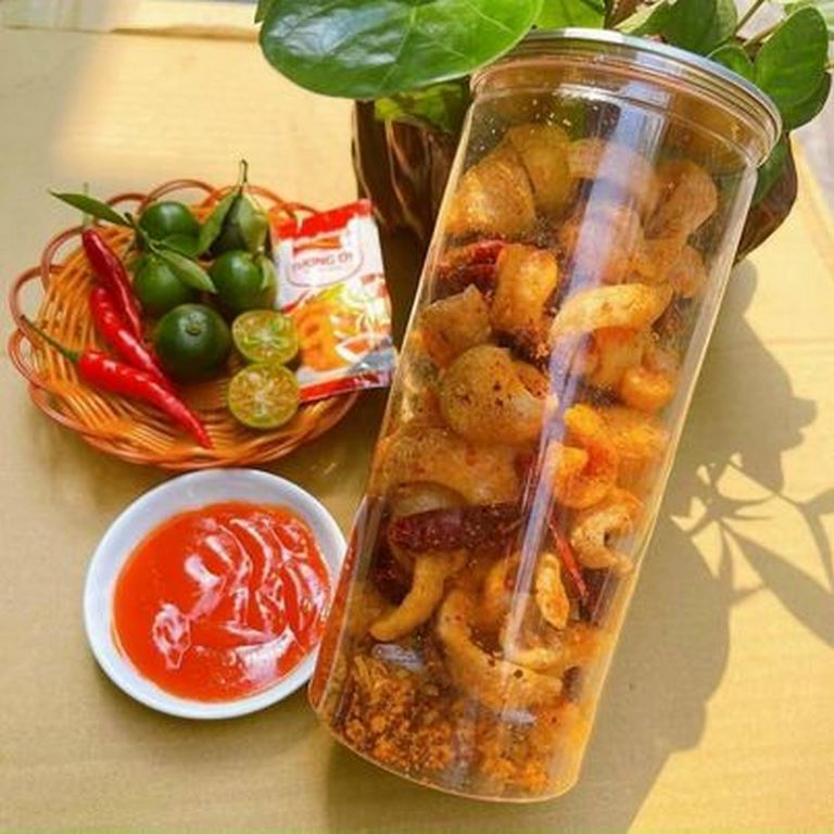 Da Heo Muối Tỏi Lon Pet 100G - Cực Ngon