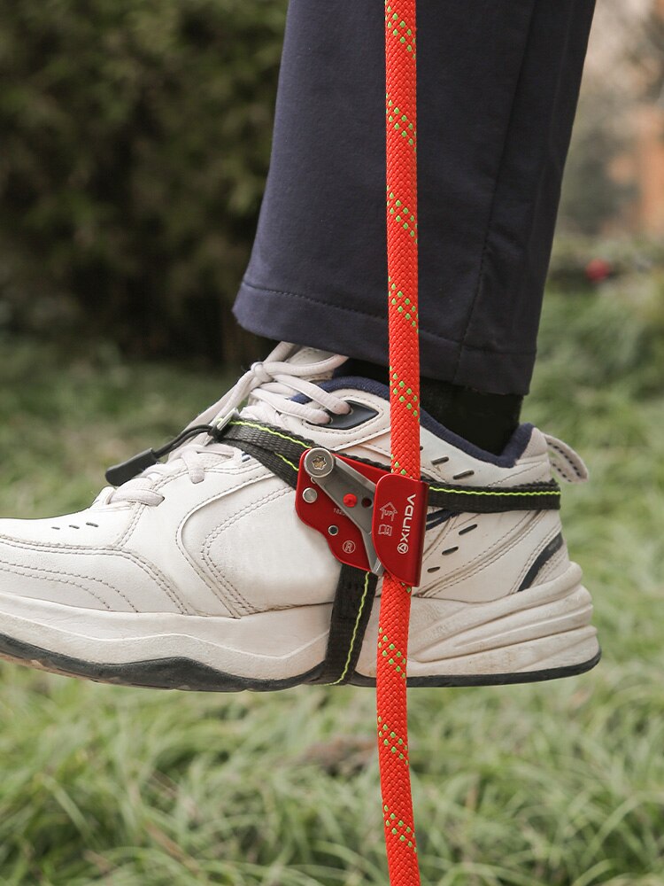 Lịch sử giá Xinda Outdoor Rock Climbing Foot Ascender Riser With Pedal Belt  Grasp SRT Rope Gear Anti Fall Off Left Right foot ascend cập nhật 4/2024 -  Mua Thông Minh