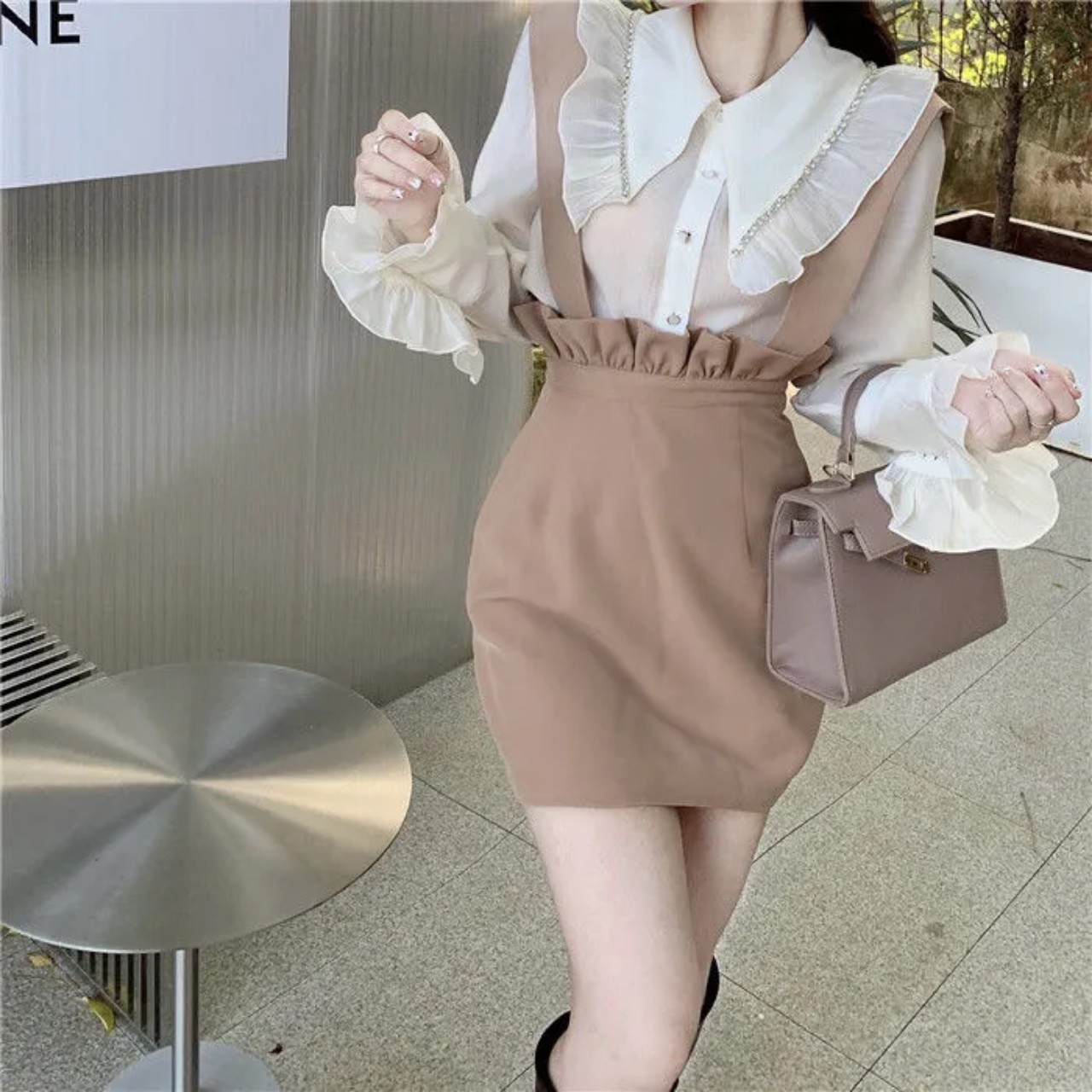 sét váy phối áo sơ mi tay phồng