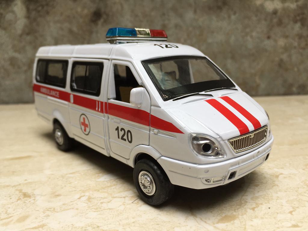 Mô hình xe CỨU THƯƠNG Mercedes 120 1:32