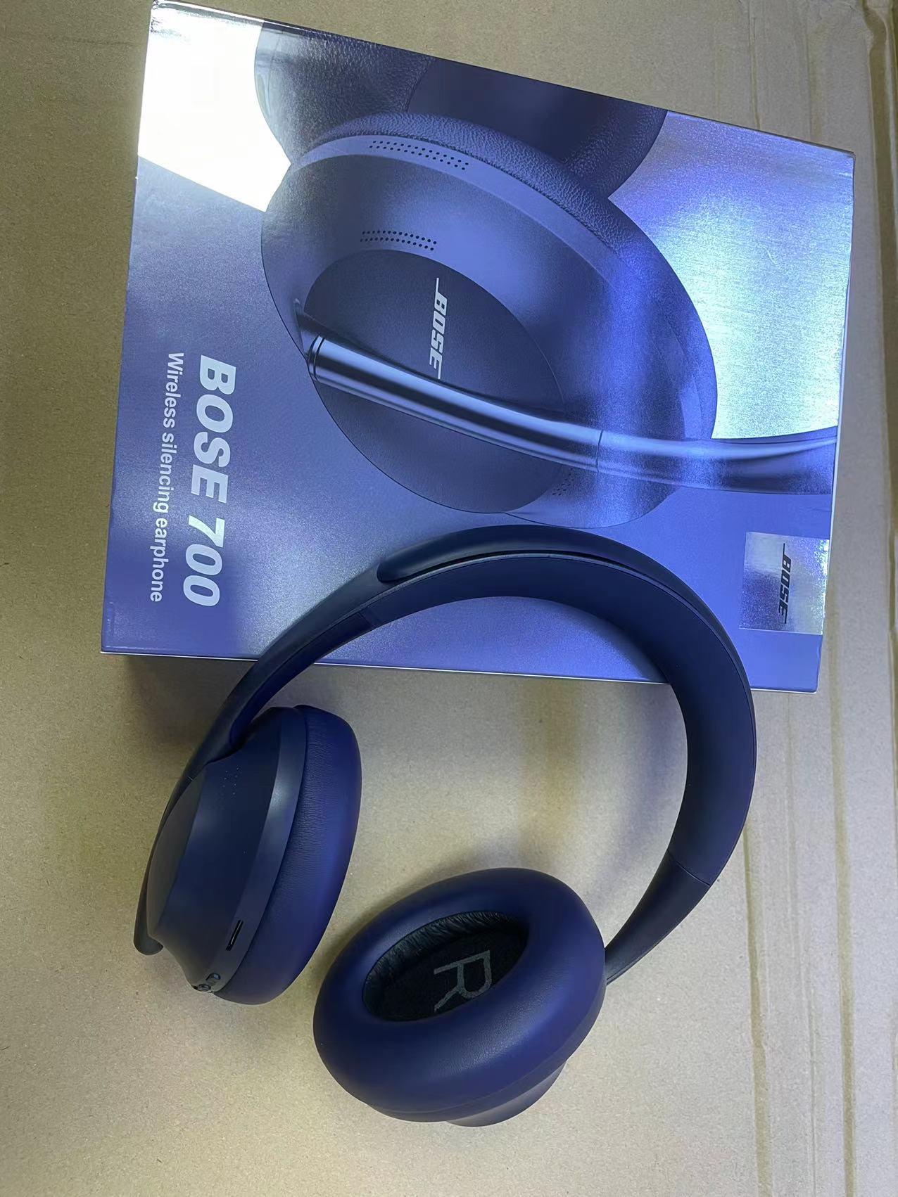 Triple Midnight Blue Bose Noise Cancelling Headphones 700 Blue - Main Image