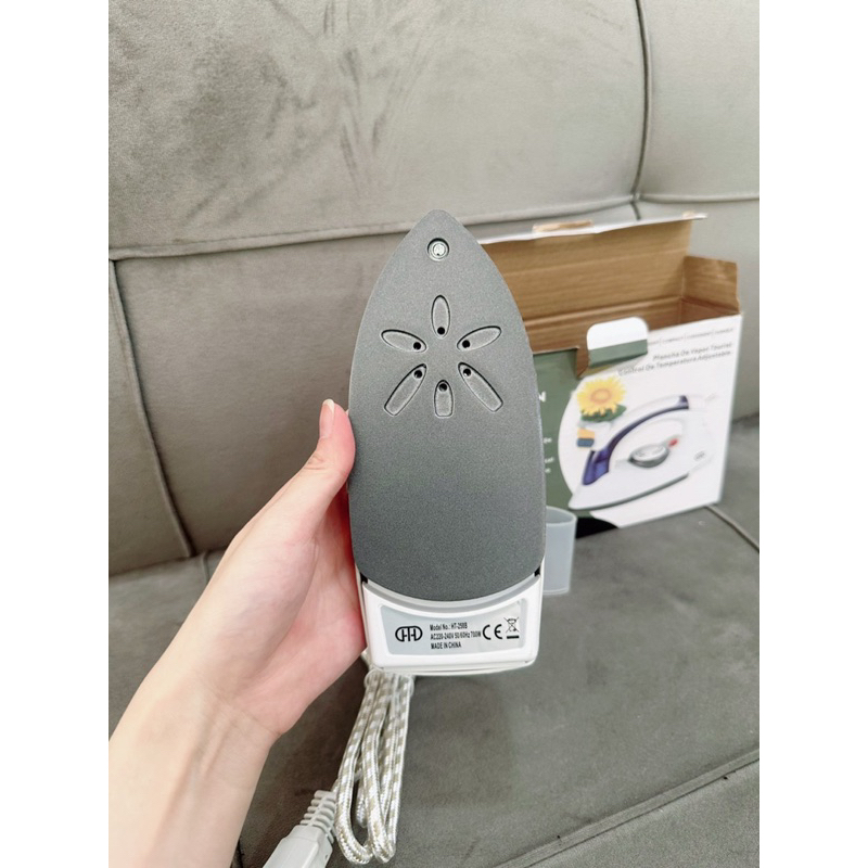 Bàn Là Hơi Nước Mini Du Lịch Gấp Gọn Giá Sỉ