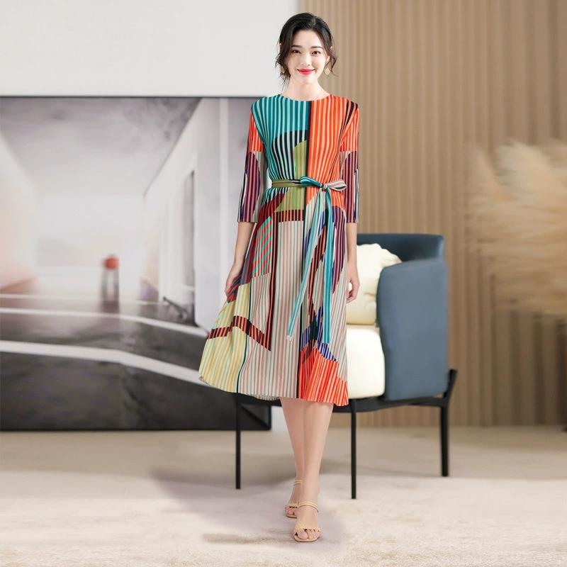 Women's Pleated Round Neck Printed Oversized Dress