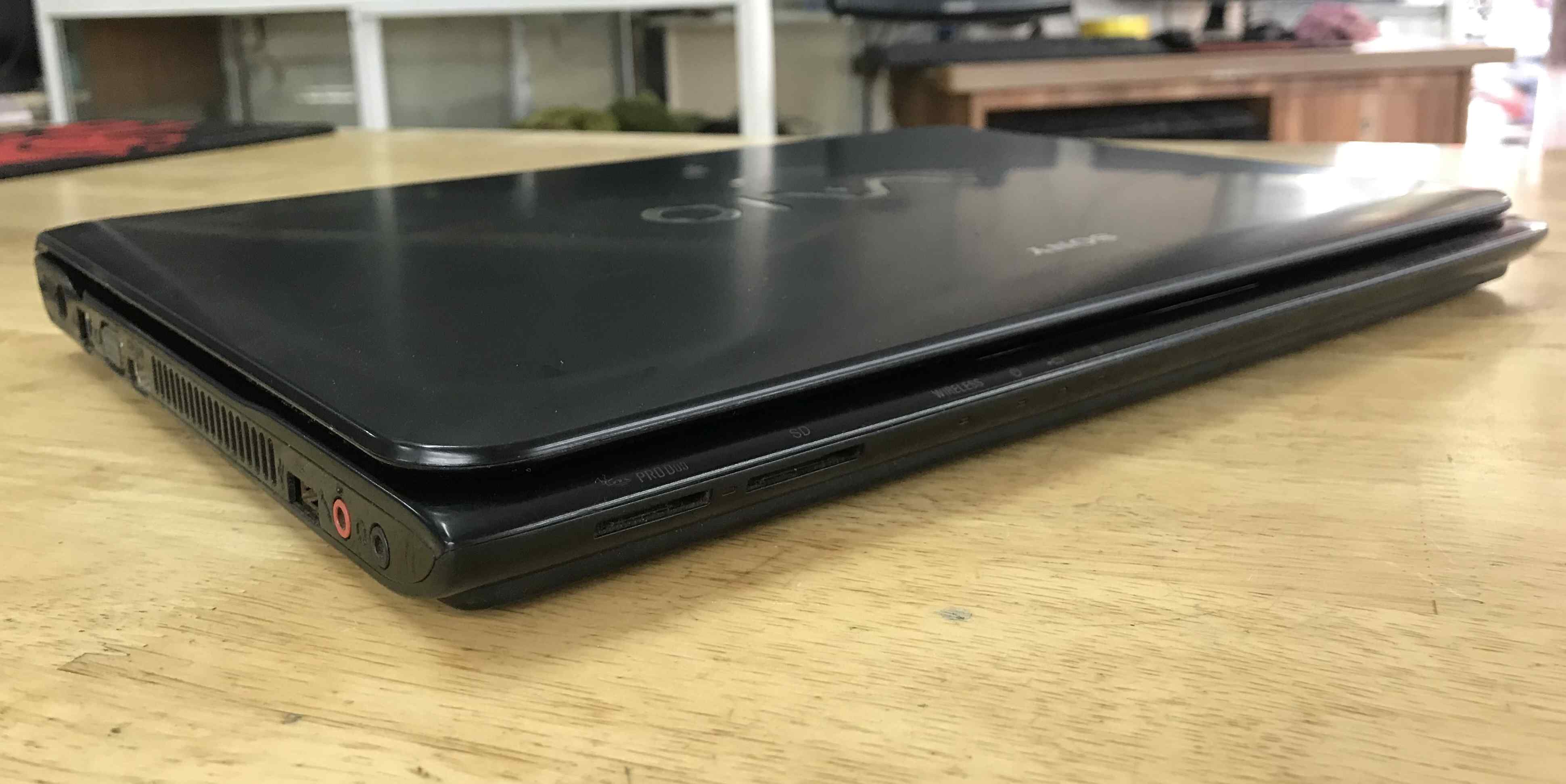 Laptop xách tay Sony Sve14 | Cpu core i5 | Ram 4gb | Ssd 128gb – máy bảo hành 3 tháng 1 đổi 1