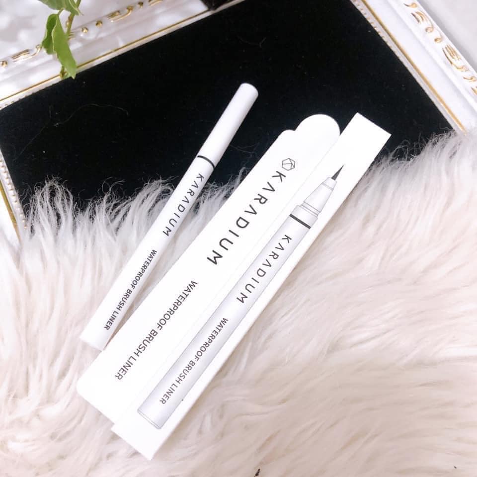 Bút Kẻ Mắt Dạ Karadium Waterproof Brush Liner Black Hàn Quốc