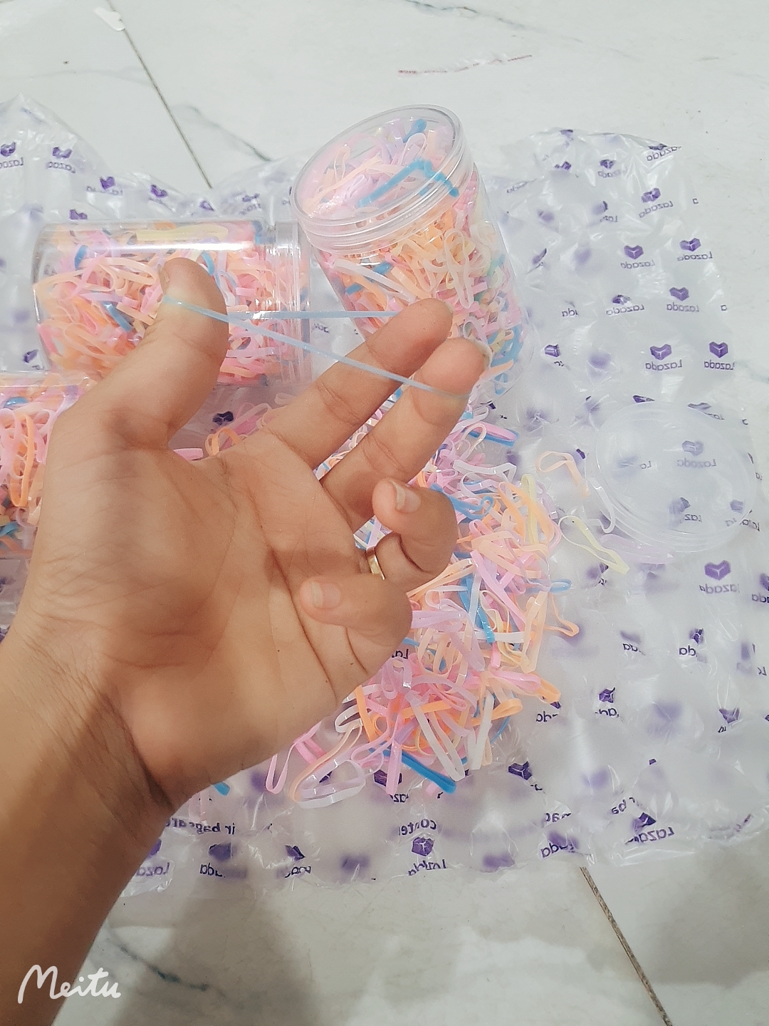 Hộp thun buộc tóc màu pastel