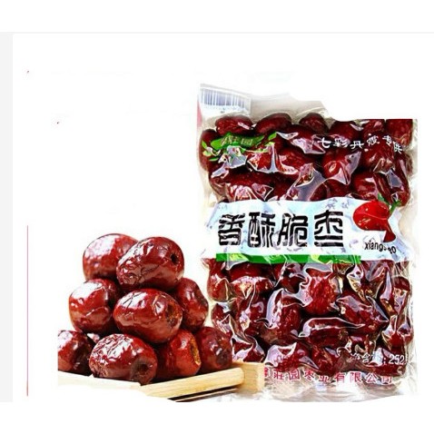 Set 2 gói Táo đỏ không hạt sấy giòn tan 252g