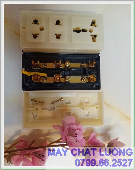 Ổ CẮM SIÊU BỀN 3 LỖ  – 4 LỖ  VINAKIP