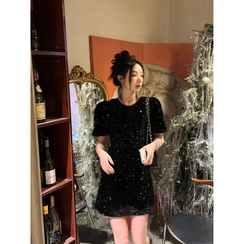 AA18-Đầm hở lưng đính đá lấp lánh sang chảnh đi tiệc