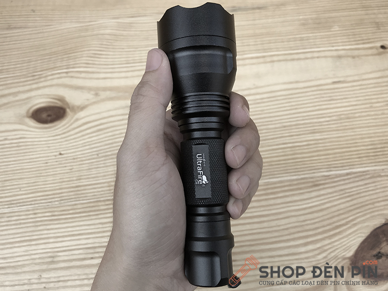 Đèn pin Ultrafire C8 Cree Q5