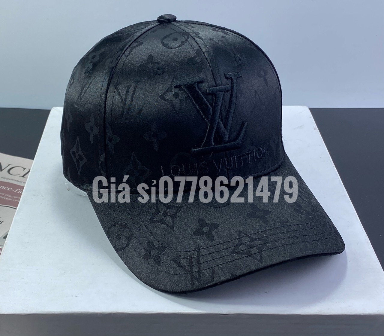 Nón kết in gấm thêu chữ bông sao thời trang