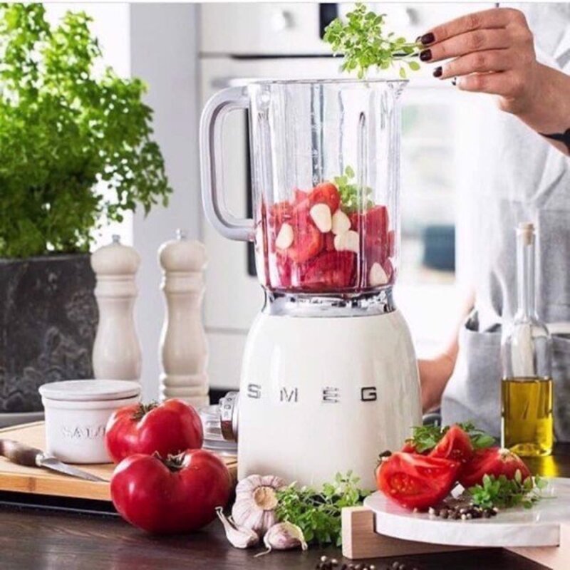 Smeg Multifunctional Blender, Smeg BLF01, Smeg Blender, Fruit Blender, Baby Food Blender, 1.5L Capacity, 4 Customizable Speeds, Anti-overheating, 12 Months Warranty